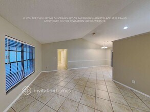 2316 Dunbury Ct in Winter Park, FL - Foto de edificio - Building Photo