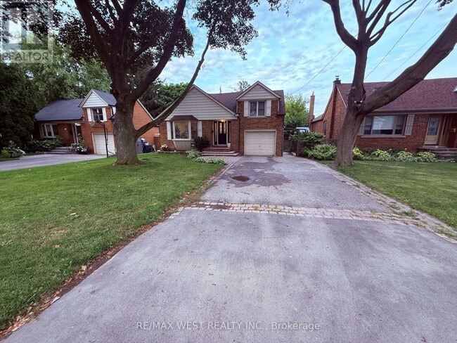 property at 81 Freemont Ave