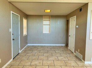 2906 NW Euclid Ave in Lawton, OK - Building Photo - Building Photo