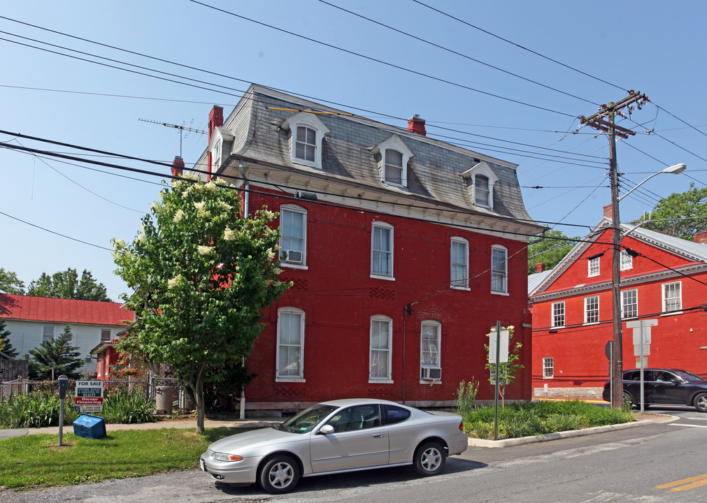 101 S Princess St in Shepherdstown, WV - Building Photo