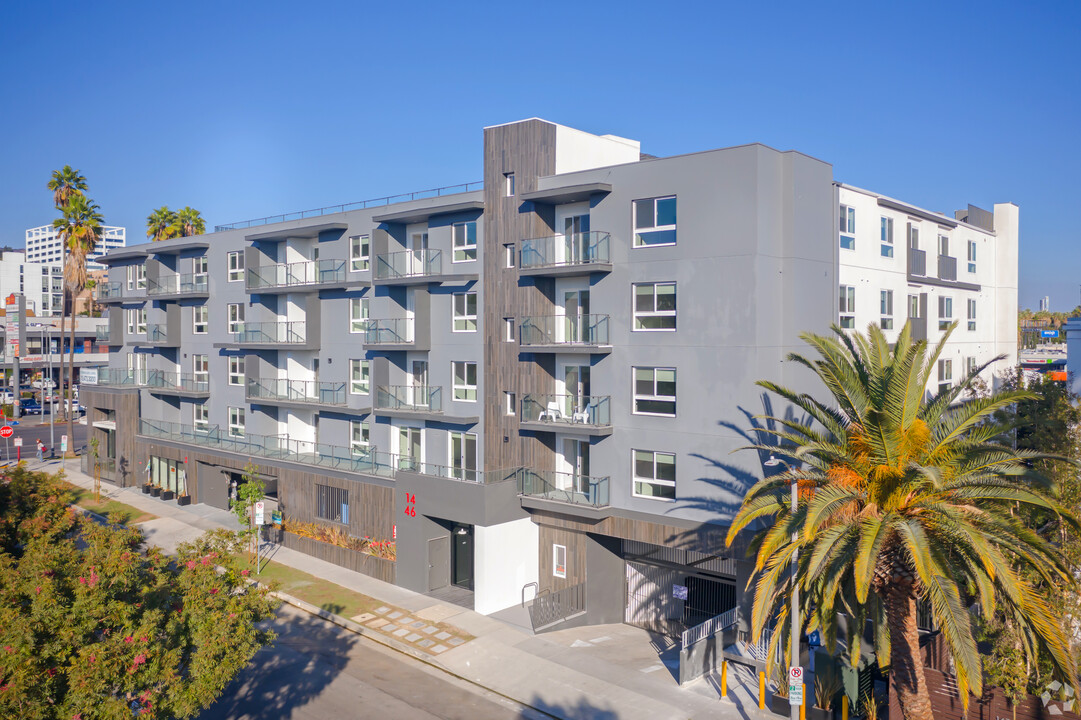 Sunset Rise in Los Angeles, CA - Building Photo