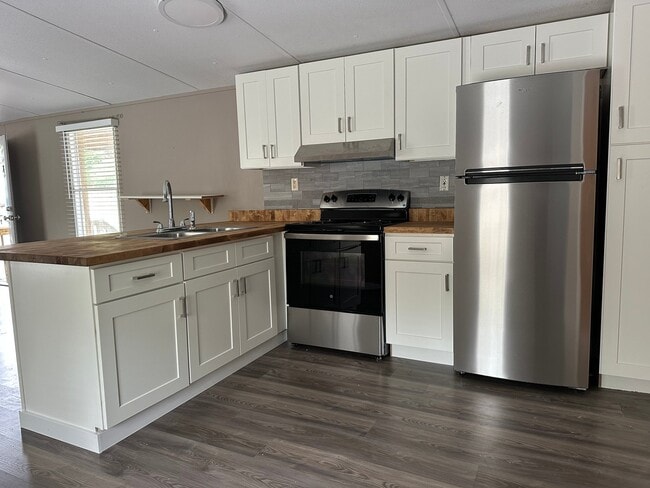 property at 833 Lovell Rd