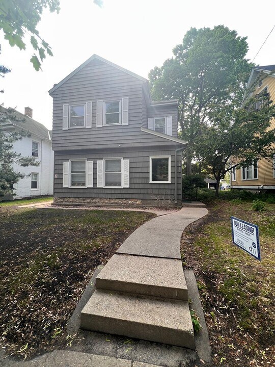 3116 Fremont Ave S in Minneapolis, MN - Foto de edificio