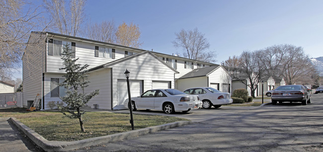 Hyde Park Apartments in Murray, UT - Building Photo - Building Photo