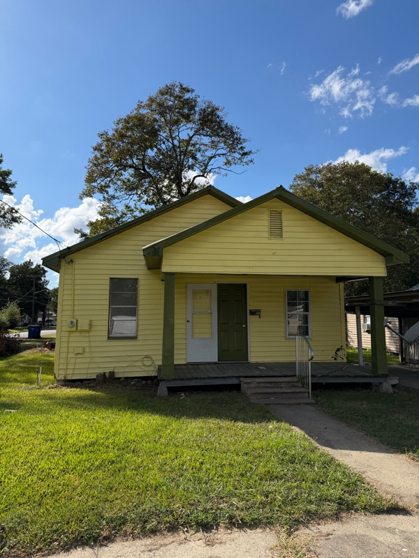 property at 314 Live Oak St