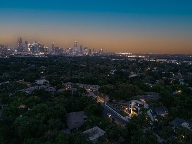 1401 Rabb Rd in Austin, TX - Building Photo - Building Photo