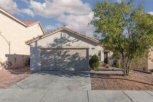 8564 Shady Pines Dr in Las Vegas, NV - Building Photo