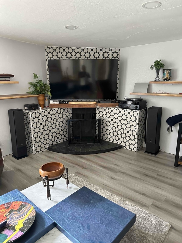 1203 N Saturn Ave in Clearwater, FL - Foto de edificio - Building Photo