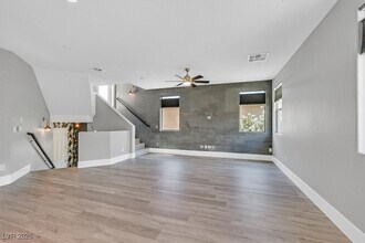 5589 Beckett Hill Ct in Las Vegas, NV - Building Photo - Building Photo