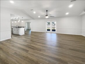 2334 W Price Blvd in North Port, FL - Building Photo - Building Photo