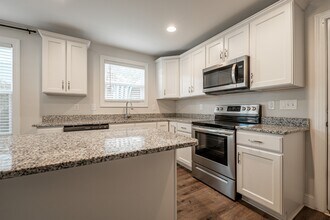 1209 Gaston Ave in Gastonia, NC - Building Photo - Building Photo