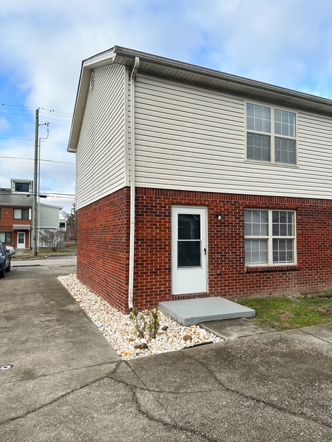 115 Washington Ave, Unit 2 in Berea, KY - Building Photo - Building Photo