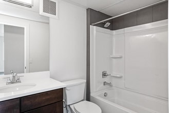 Gabion Apartments in Colorado Springs, CO - Foto de edificio - Building Photo