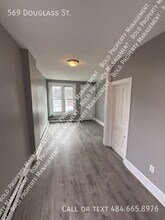 569 Douglass St in Reading, PA - Building Photo - Building Photo