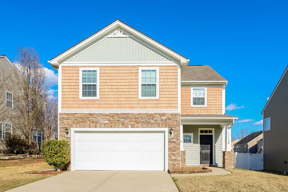 3308 Brackhill St in Davidson, NC - Building Photo