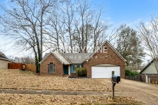 5762 Riverhead Ave in Memphis, TN - Building Photo