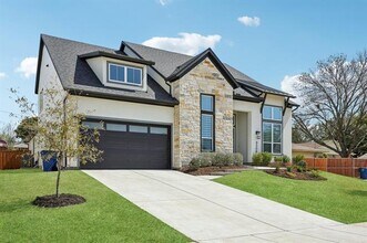9308 Rockmount Drive in Dallas, TX - Building Photo - Building Photo