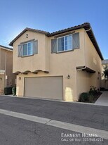 9241 N Lamia Ct in Los Angeles, CA - Building Photo