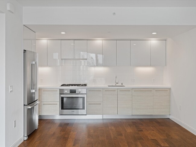 555 Fulton St, Unit 522 in San Francisco, CA - Building Photo - Building Photo