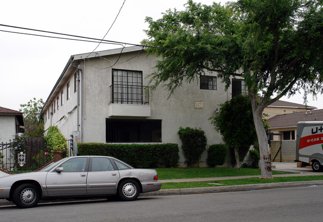 3940 W. 112th St. in Inglewood, CA - Building Photo - Building Photo