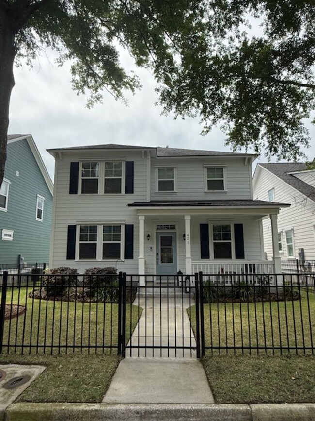 property at 421 Coquinas Ln