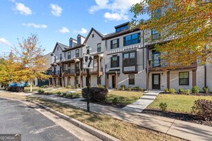 205 Climbing Ivy Cir in Fayetteville, GA - Building Photo