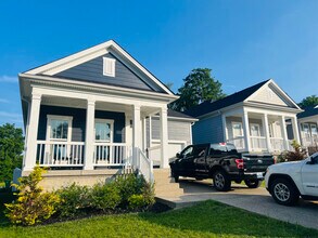 13512 Park Springs Ln in Louisville, KY - Building Photo - Building Photo