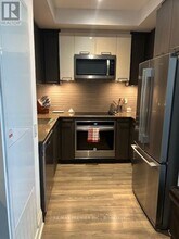 4800 Hwy 7 in Vaughan, ON - Building Photo - Building Photo