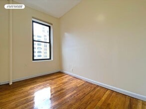351 W 51st St in New York, NY - Building Photo - Building Photo