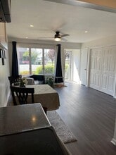 190 Charles St in Secaucus, NJ - Building Photo - Building Photo