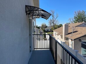 2928 N Brighton St, Unit 2928 in Burbank, CA - Building Photo - Building Photo