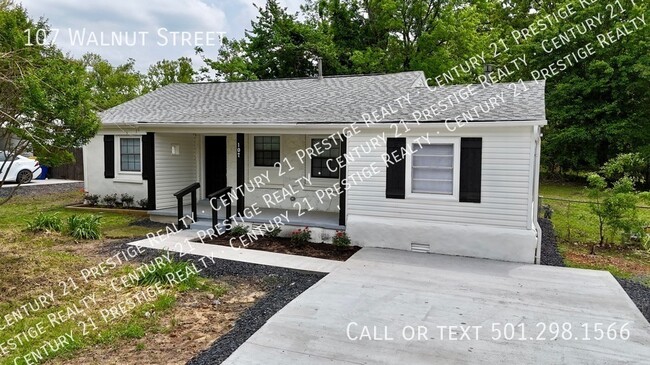 property at 107 Walnut St
