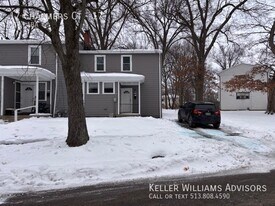 17 Chalmers Ct in Cincinnati, OH - Building Photo