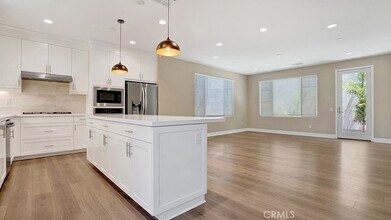 165 Tenor in Irvine, CA - Building Photo - Building Photo