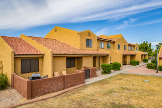 Shadow Mountain Villas in Phoenix, AZ - Building Photo - Primary Photo