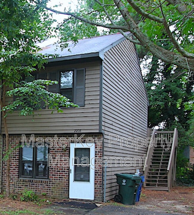 2208 Quartz Ct in Raleigh, NC - Building Photo - Building Photo