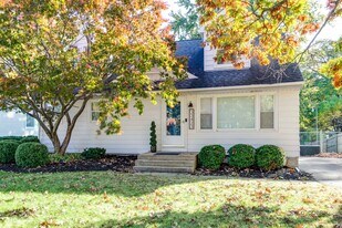 33423 N Mill Rd in Grayslake, IL - Building Photo