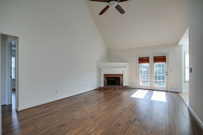 1105 McDonough Cir in Thompson's Station, TN - Building Photo - Building Photo