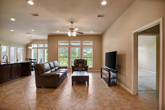 13305 Highland Lake Ln in Pearland, TX - Building Photo - Building Photo