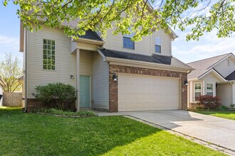 2776 Michelle Park in Lexington, KY - Building Photo - Building Photo
