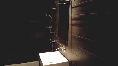 2035 Commonwealth Ave in Boston, MA - Building Photo - Building Photo