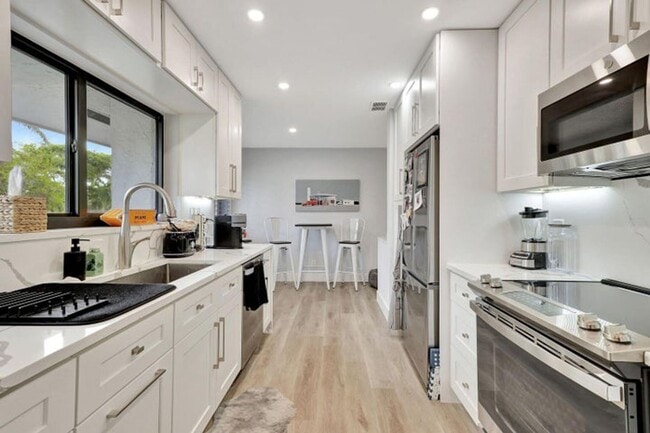 property at 95 Pelican Pointe Dr