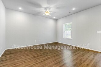 818 Baker St NW in Gravette, AR - Building Photo - Building Photo