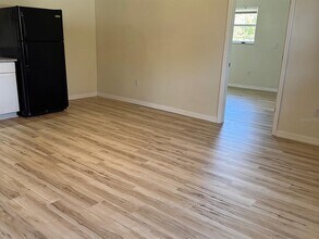 623 Beckett Way in Tarpon Springs, FL - Building Photo - Building Photo