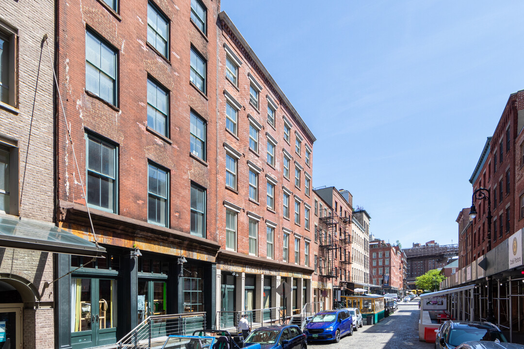 Seaport North in New York, NY - Foto de edificio