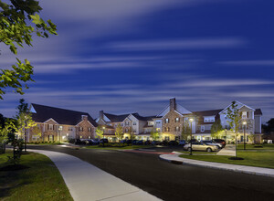 Weinberg Commons 55+ in Cherry Hill, NJ - Foto de edificio - Building Photo