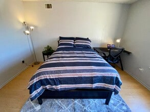 3420 Bahia Pl in Riverside, CA - Foto de edificio - Building Photo