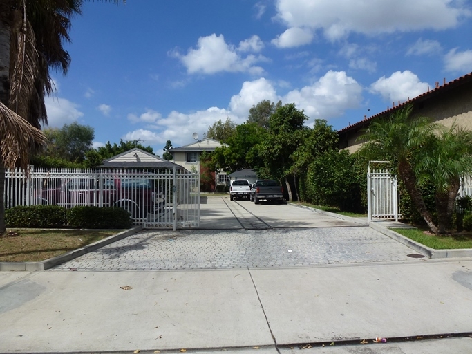 6071 Kingman Ave in Buena Park, CA - Foto de edificio