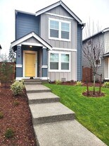 925 Bradley St NE in Lacey, WA - Building Photo
