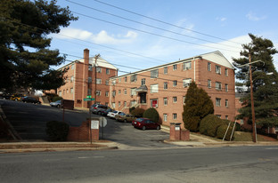 Larchmont Village Apartment